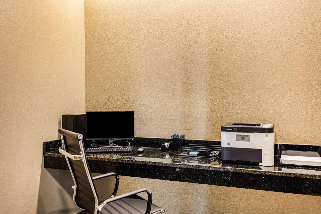 Mainstay Suites Sarasota I-75 Fruitville Екстериор снимка